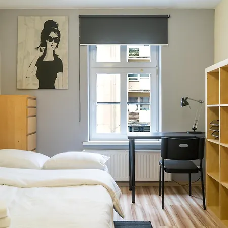 By Bookinghost Apartman Katowice